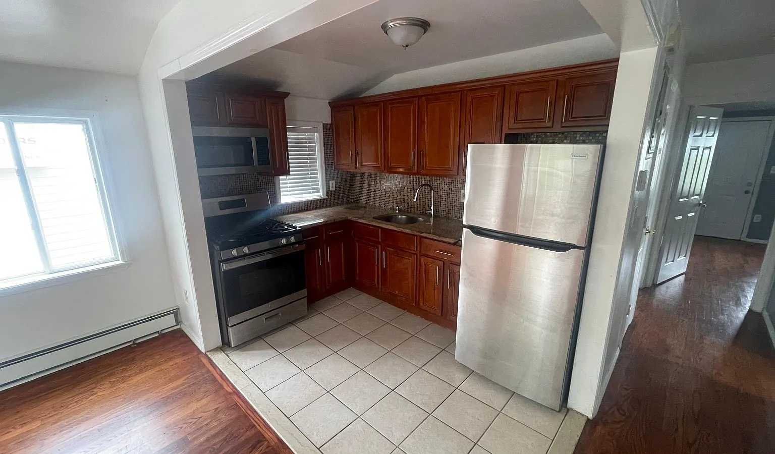 2 bed, $3,000 — Photo 4
