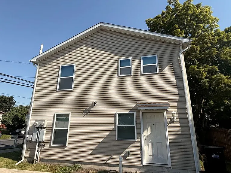 315 Clearfield St — Photo 3