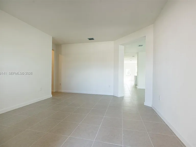 2967 SE 25th Ave — Photo 5