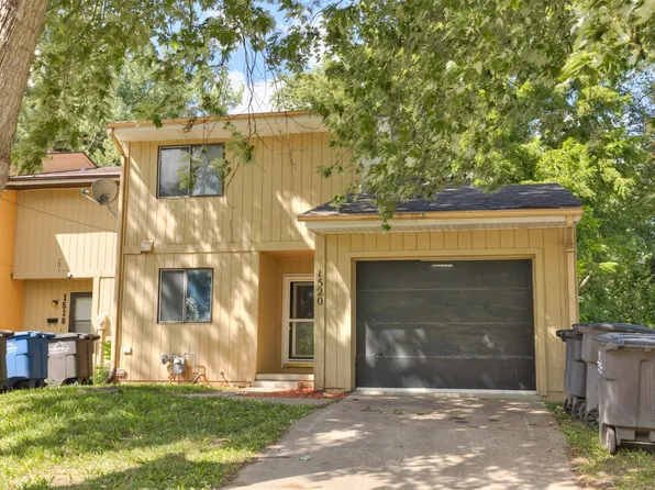 1520 Stewart St, Des Moines, IA 50316