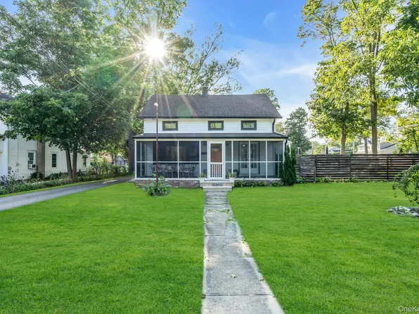 172 Lincoln Avenue, Sayville, NY 11782