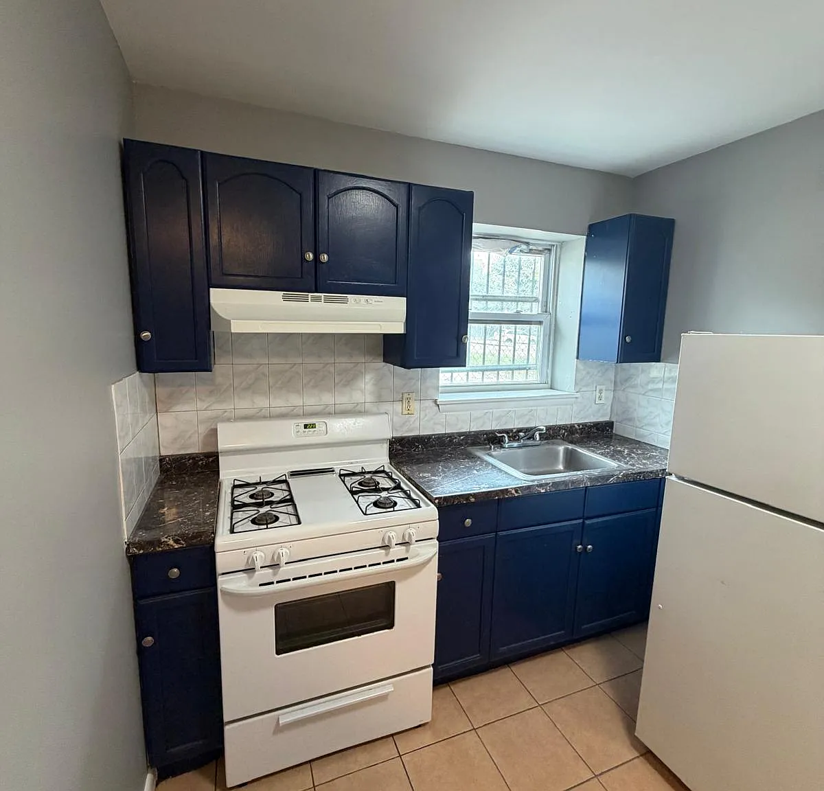 2 bed, $1,750 — Photo 1