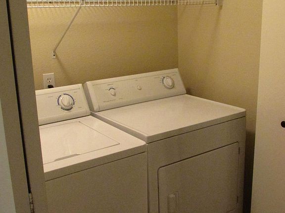 3rd image of 6544 Auburn Blvd APT 310