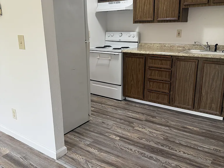 13460 SW Allen Blvd #5 — Photo 6