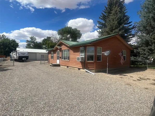 729 Hill Ave, Shelby, MT 59474