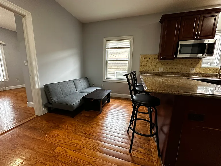 187 Zabriskie St #2 — Photo 22