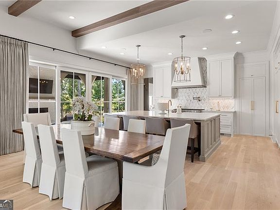 3rd image of 3940 Cottage Park Ct
