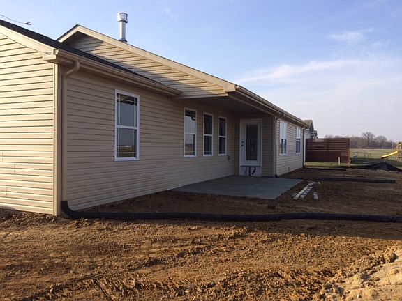 5th image of 416 Silverthorne Dr