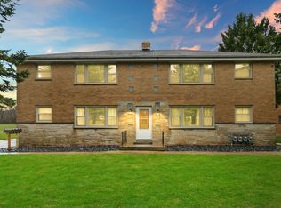 1801 91st St #1, Pleasant Prairie, WI 53158