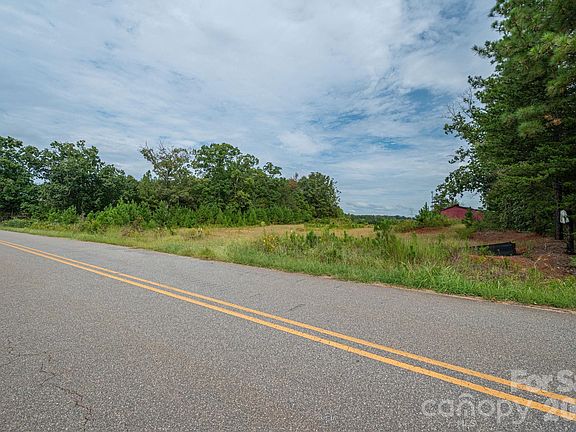 5th image of 790 Hatchett Rd