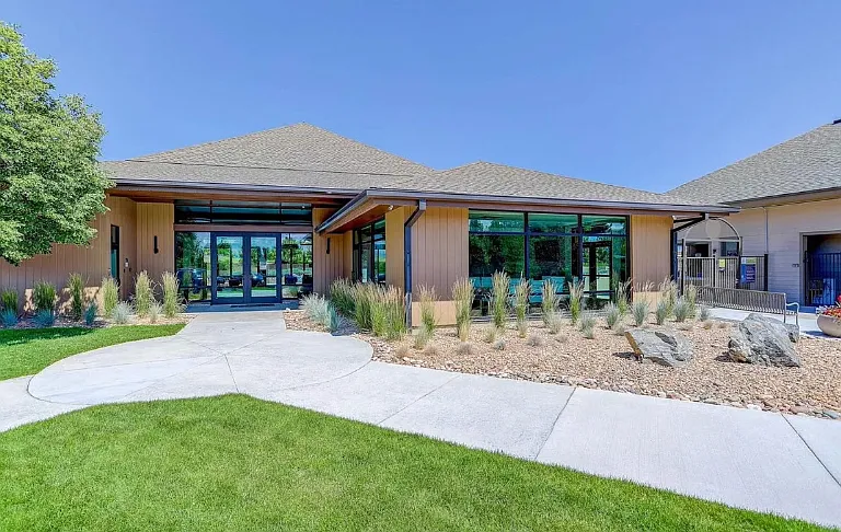 9420 Market Dr — Photo 36