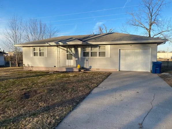 305 N Delaware Ave, Nixa, MO 65714