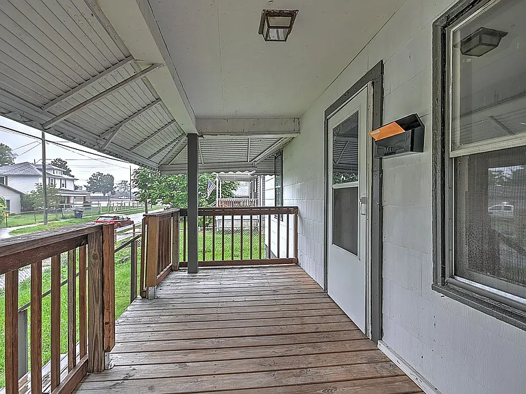1630 Park St — Photo 4