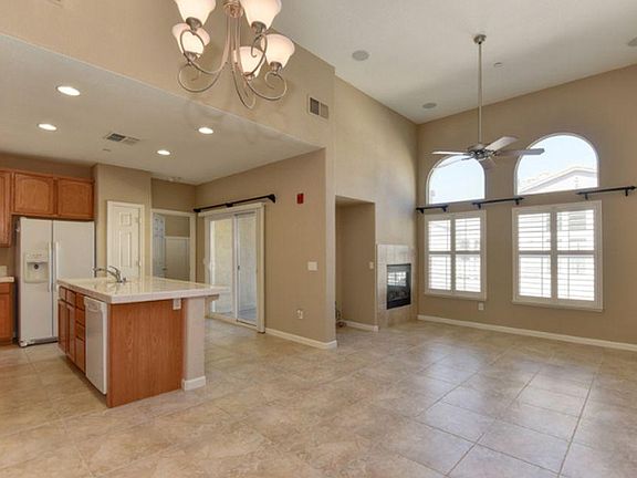 5th image of 3301 Ferry Cir