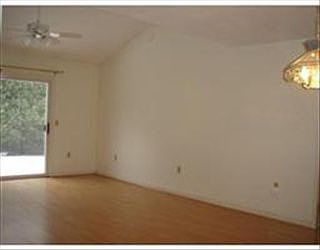 3rd image of 6 Stratton Dr
