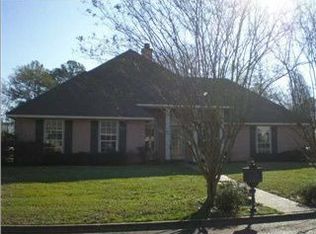 20 Lamplighter Rd, Pearl, MS 39208