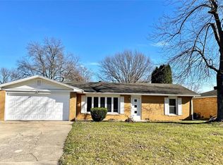 1304 N Greenbriar Rd, Muncie, IN 47304