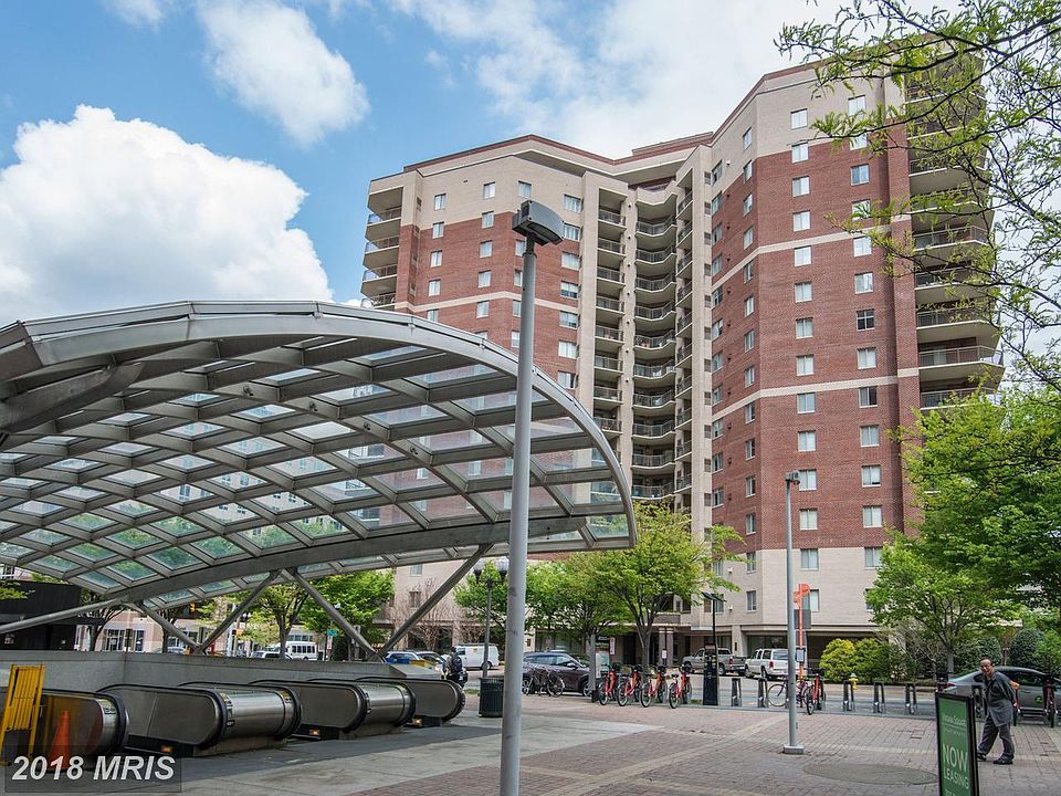 1st image of 901 N Monroe St APT 1216