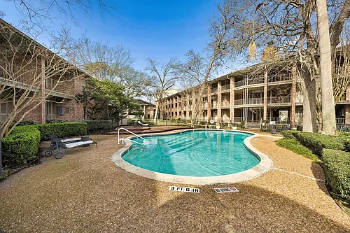 6456 Bayou Glen Rd Photo 1