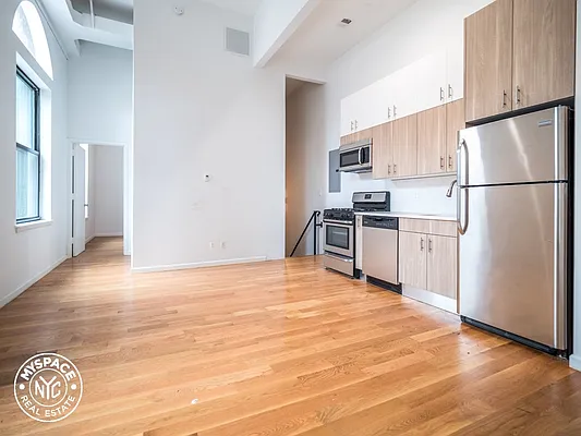 Rented by MySpaceNYC | media 22