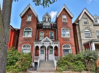 112 Baldwin St #110, Toronto, ON M5T1L6