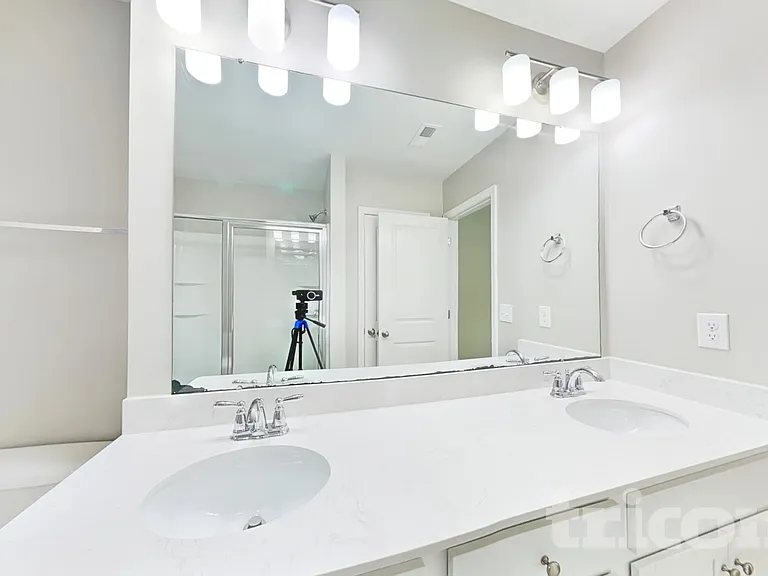 138 Spring Knoll Dr — Photo 10