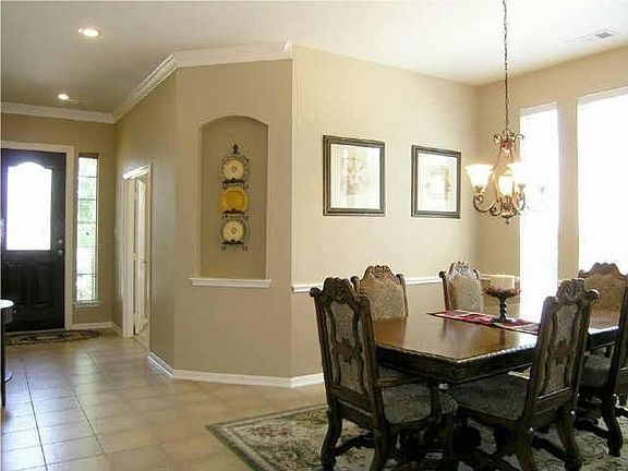 4th image of 4210 Wildbriar Ln