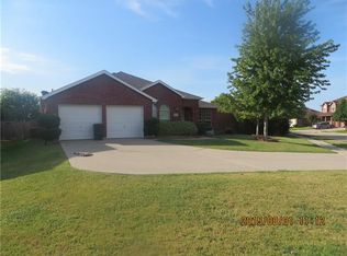 501 Wolf Dr, Forney, TX 75126