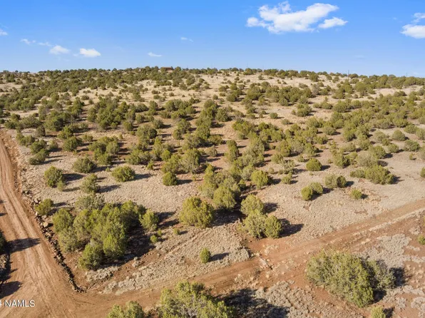 1120 W Joseph Dr, Ash Fork, AZ 86320