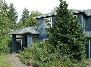 11254 Fieldstone Ln NE, Bainbridge Island, WA 98110