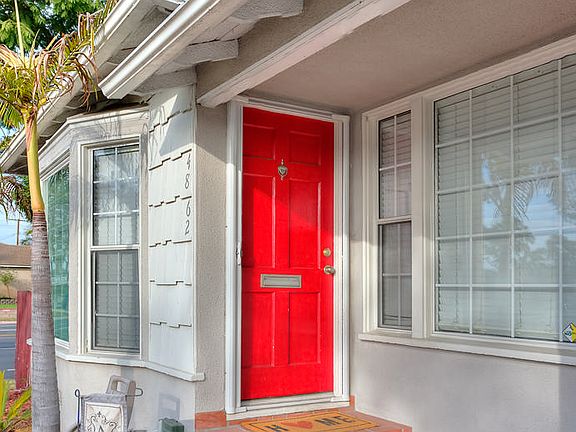 3rd image of 4862 Conquista Ave