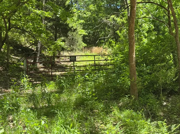 Xxx Farm Road 2155, Cassville, MO 65625