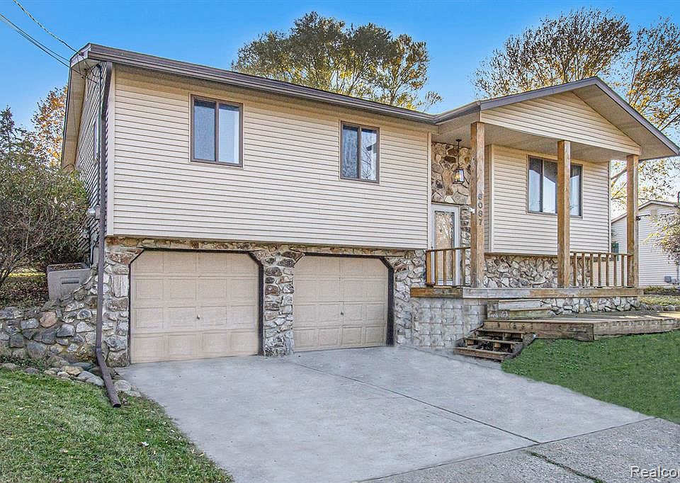 1st image of 6087 Lakeview Park Dr