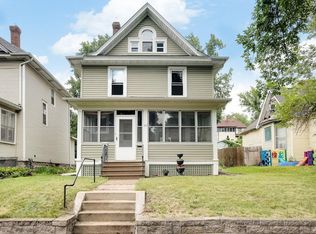 847 4th St E, Saint Paul, MN 55106