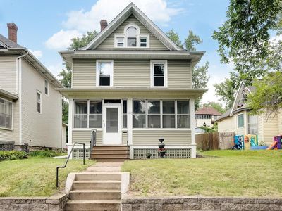 847 4th St E, Saint Paul, MN, 55106