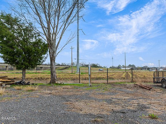 5th image of 2913 Avery Island Rd