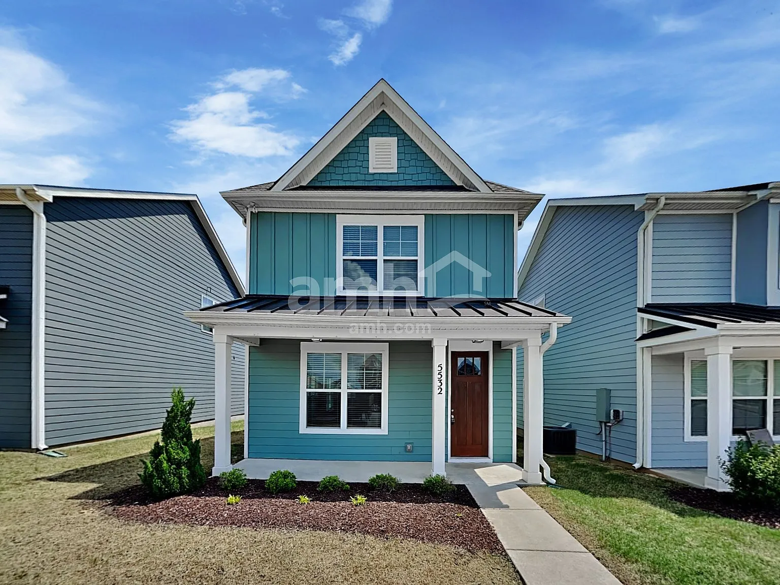 4 bed, 2.5 bath, 2149 sqft, $2,325 — Photo 1