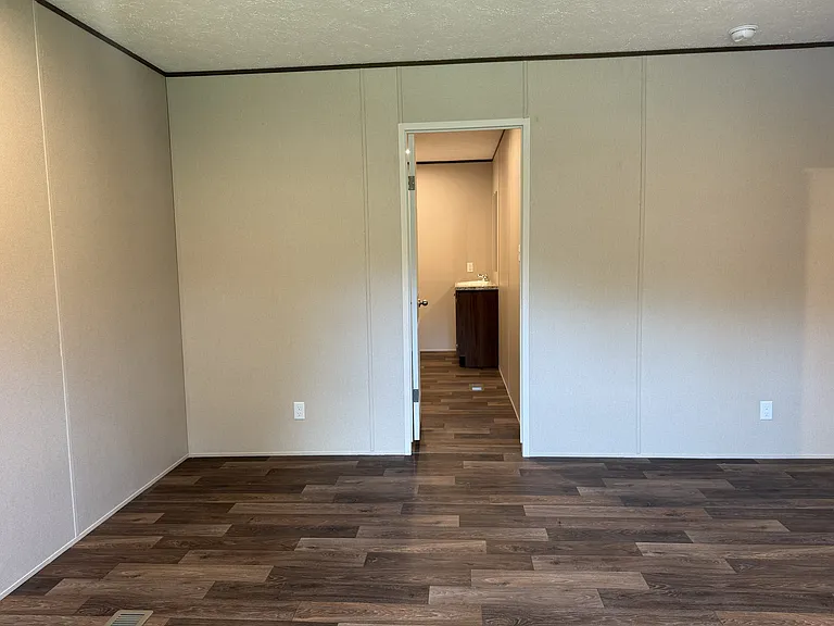343 Sherando Ln — Photo 13
