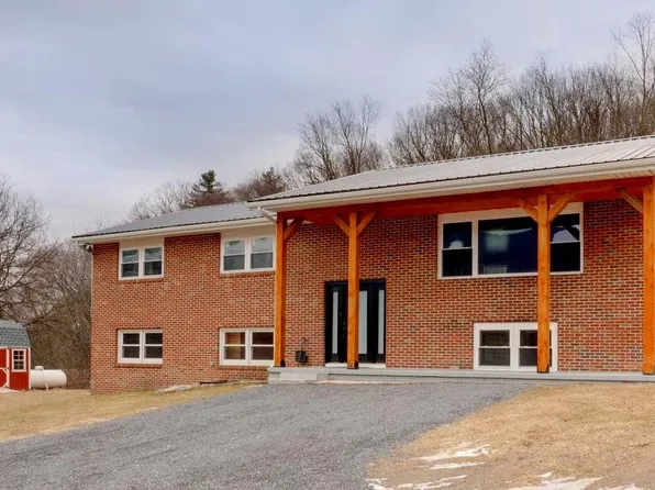 3014 Old Stage Rd, Lewistown, PA 17044