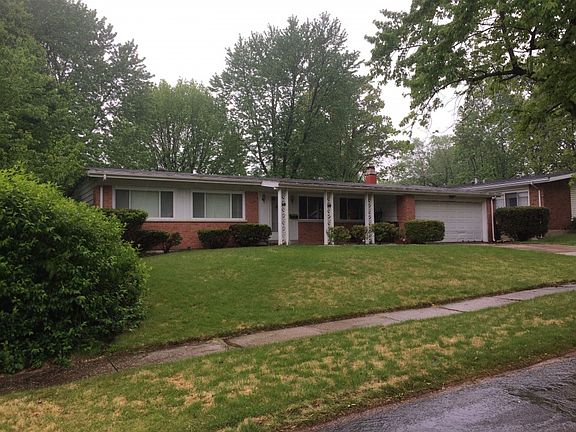 2nd image of 1455 Balmoral Dr