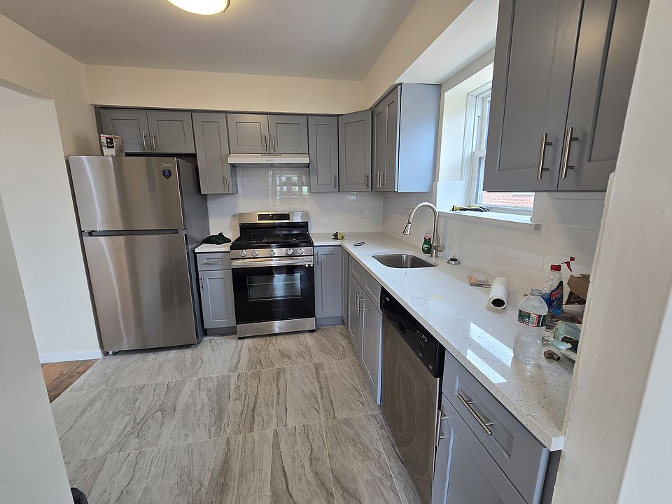 1st image of 2515 Hone Ave #3