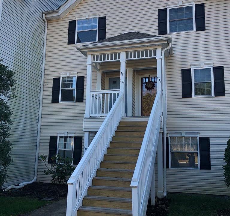 1st image of 209 Schultz St #209