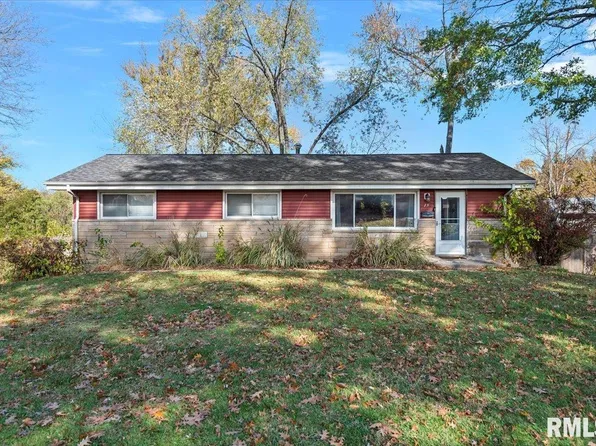 15 Glenwood Ln, Chatham, IL 62629