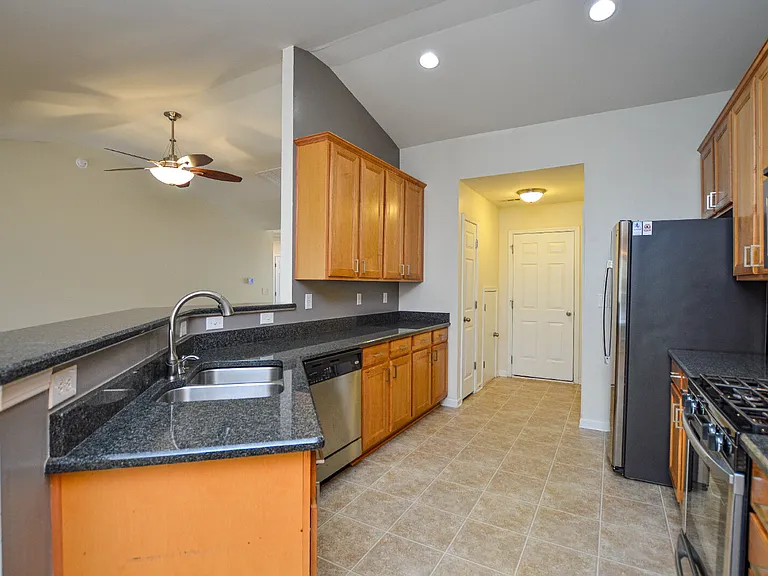 4212 Wiregrass Rd — Photo 8