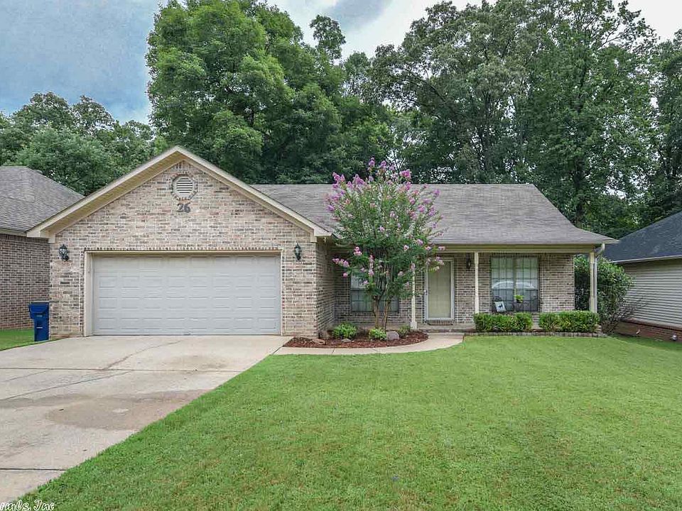 1st image of 26 Garden Oaks Dr