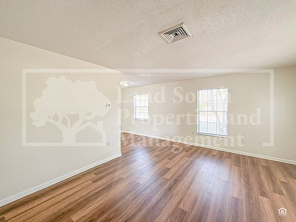 3rd image of 420 Allamanda Dr
