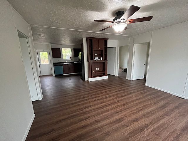 2nd image of 317 Silver St
