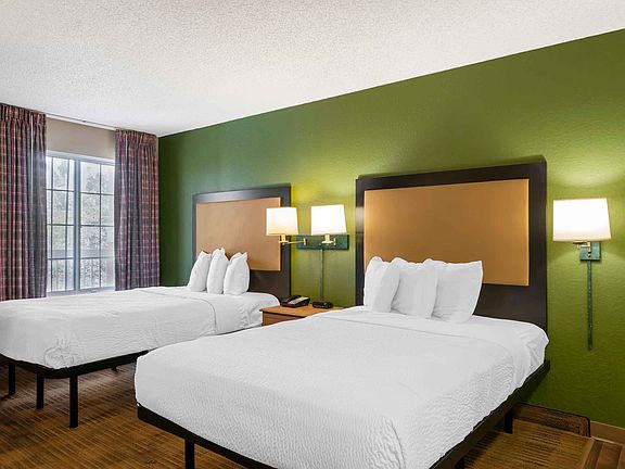 Studio Suite - 2 Full Beds