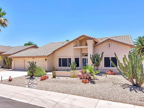 2nd image of 9019 W Kerry Ln