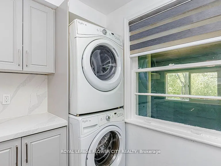 37 Warwick Rd — Photo 16